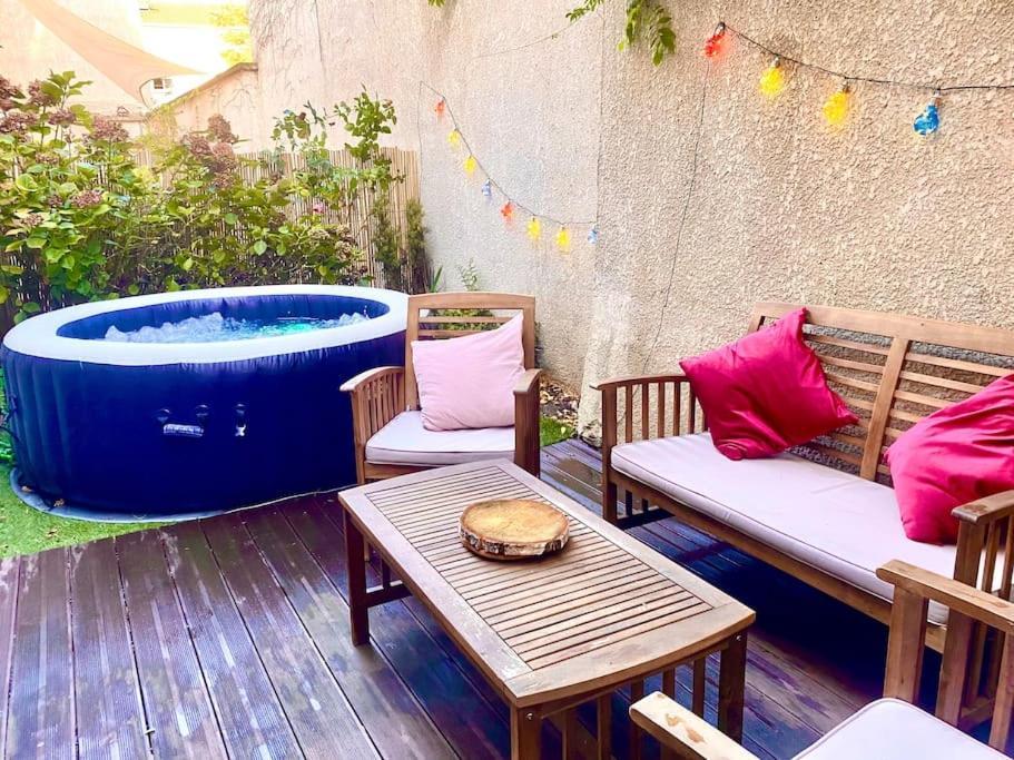 Magnifique Villa Avec Jacuzzi Au Pied Du Stade Saint-Denis-en-Margeride Exterior foto
