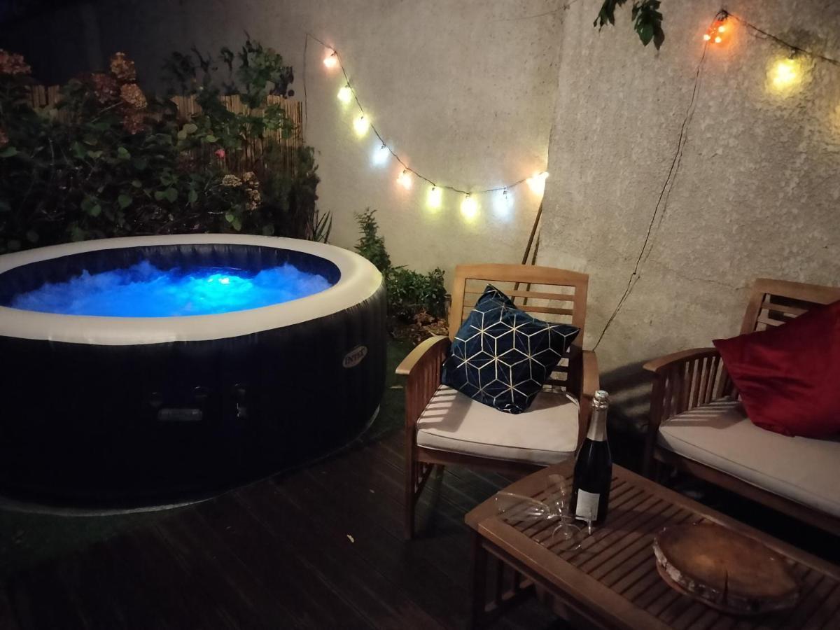 Magnifique Villa Avec Jacuzzi Au Pied Du Stade Saint-Denis-en-Margeride Exterior foto