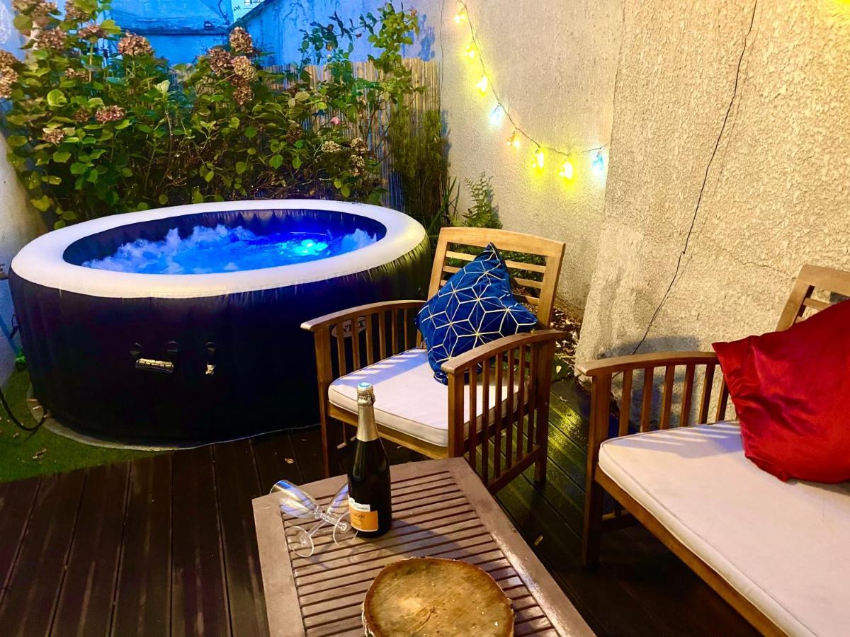 Magnifique Villa Avec Jacuzzi Au Pied Du Stade Saint-Denis-en-Margeride Exterior foto